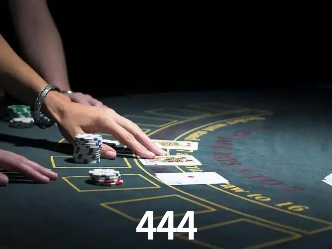 Jogos de Mesa Premium 444 - Blackjack, Roleta, Baccarat